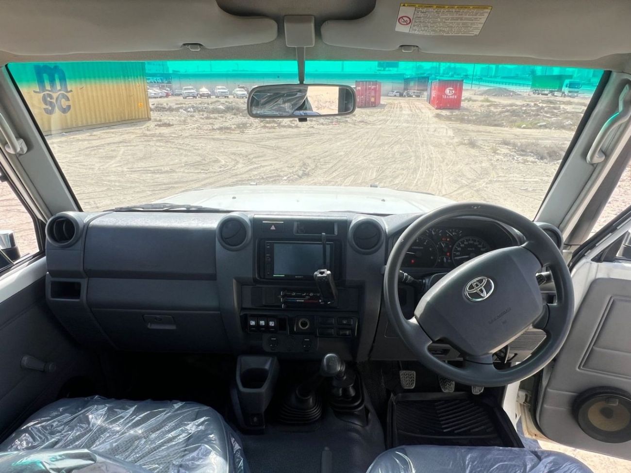 تويوتا لاند كروزر 70 DIESEL 4.5 LITER ,RIGHT HAND DRIVE ,4 DOORS