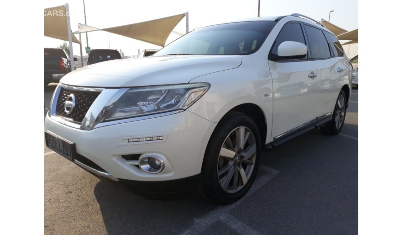 Nissan Pathfinder فل اوبشن