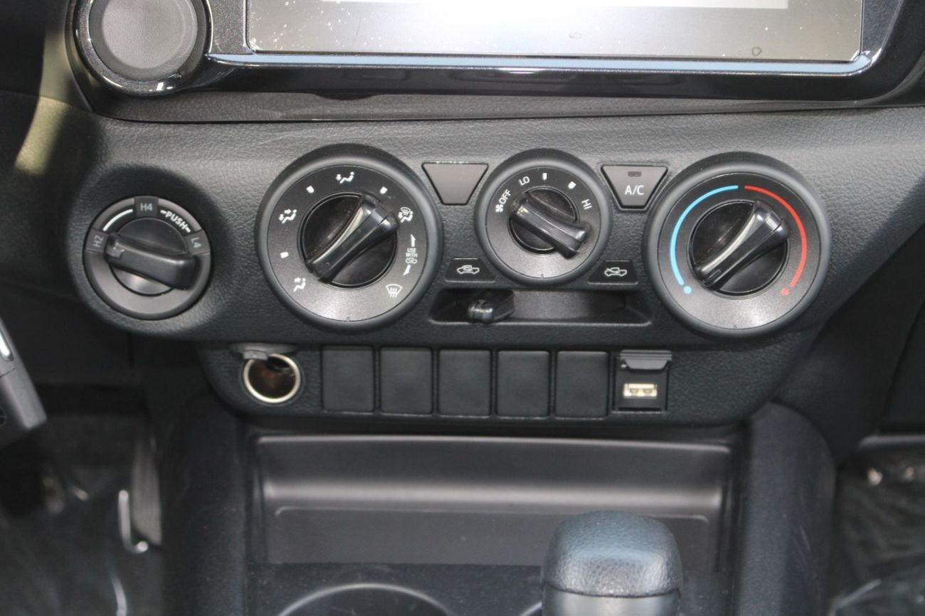 Toyota Hilux TOYOTA HILUX 2.7L PETROL DOUBLE CAB 4X4 COMFORT AUTO