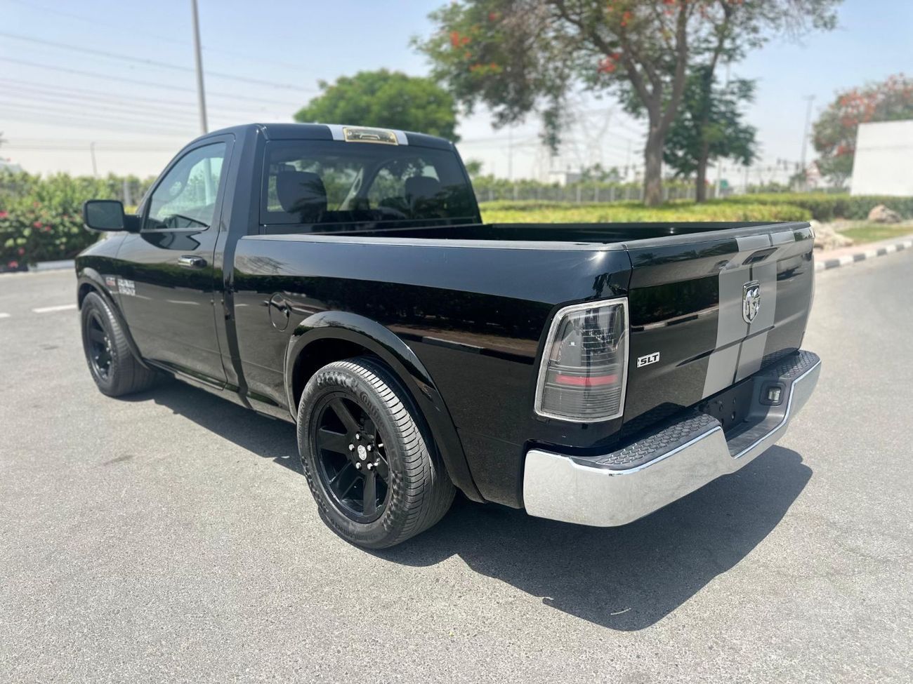 رام 1500 DODGE RAM SLT ,GCC ,V8 , MINT CONDITION