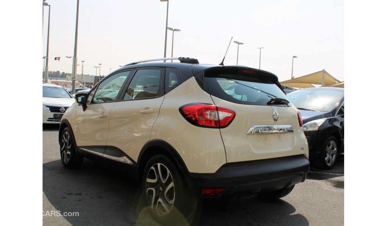 Renault Captur LE ACCIDENTS FREE - GCC - 1200 CC + TURBO - CAR IS IN PERFECT CONDITION INSIDE OUT