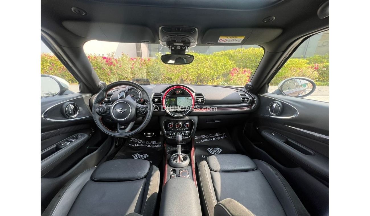 Mini Cooper Clubman Mini Cooper Clubman-S Head-Up Display  Full Option Panoramic  GCC 2018  Under warranty