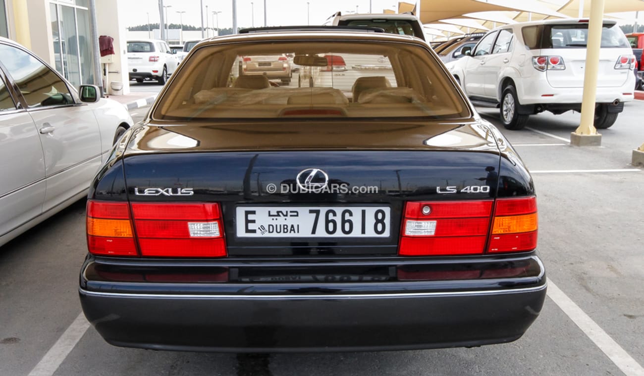 Lexus LS 400