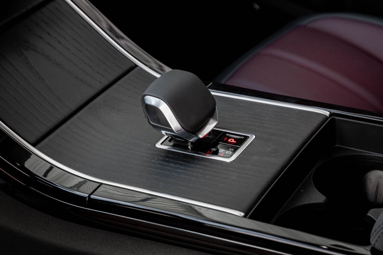 Land Rover Range Rover Evoque SE P250 R DYNAMIC | 3,721 P.M  | 0% Downpayment | BRAND NEW!