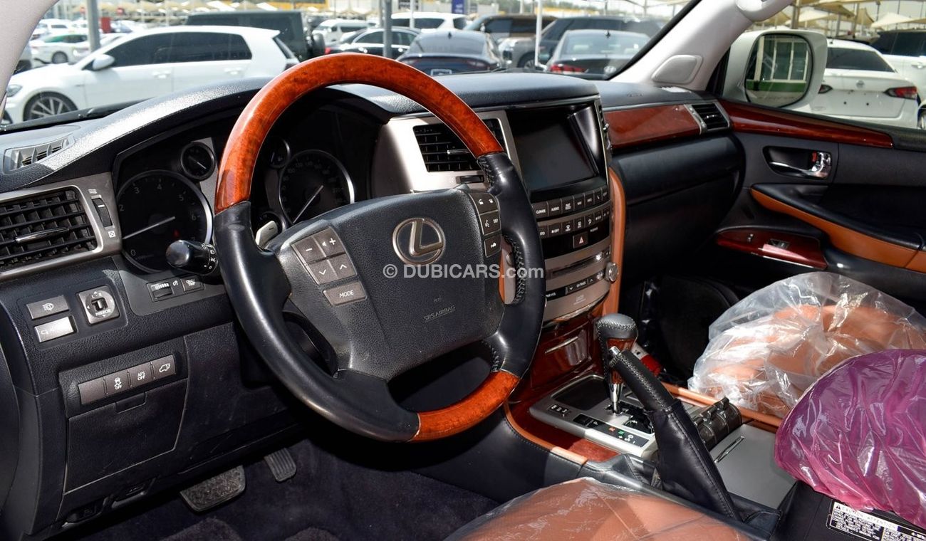 Lexus LX 570