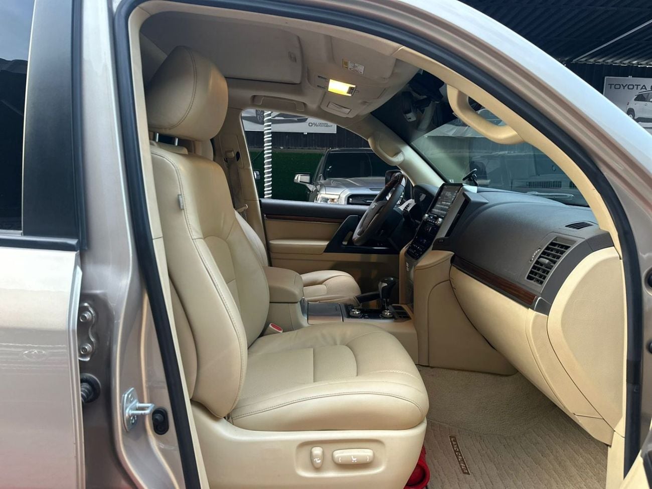 Toyota Land Cruiser GXR