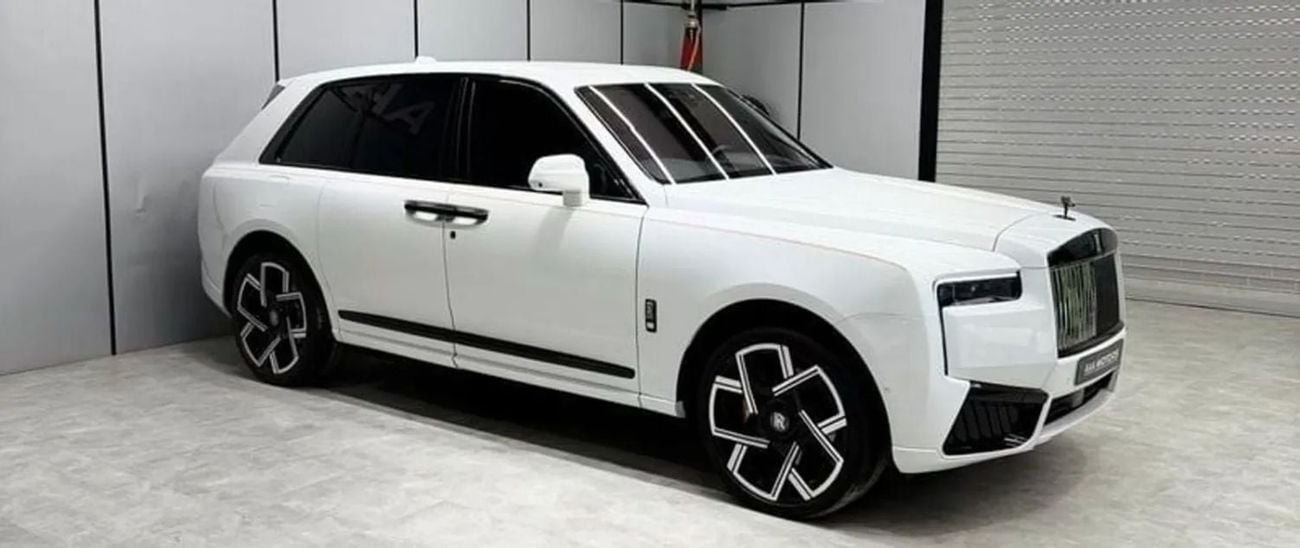 Rolls Royce Cullinan Silver Badge Rolls-Royce Cullinan 2022 Silver Badge with 2026 Facelift GCC specs