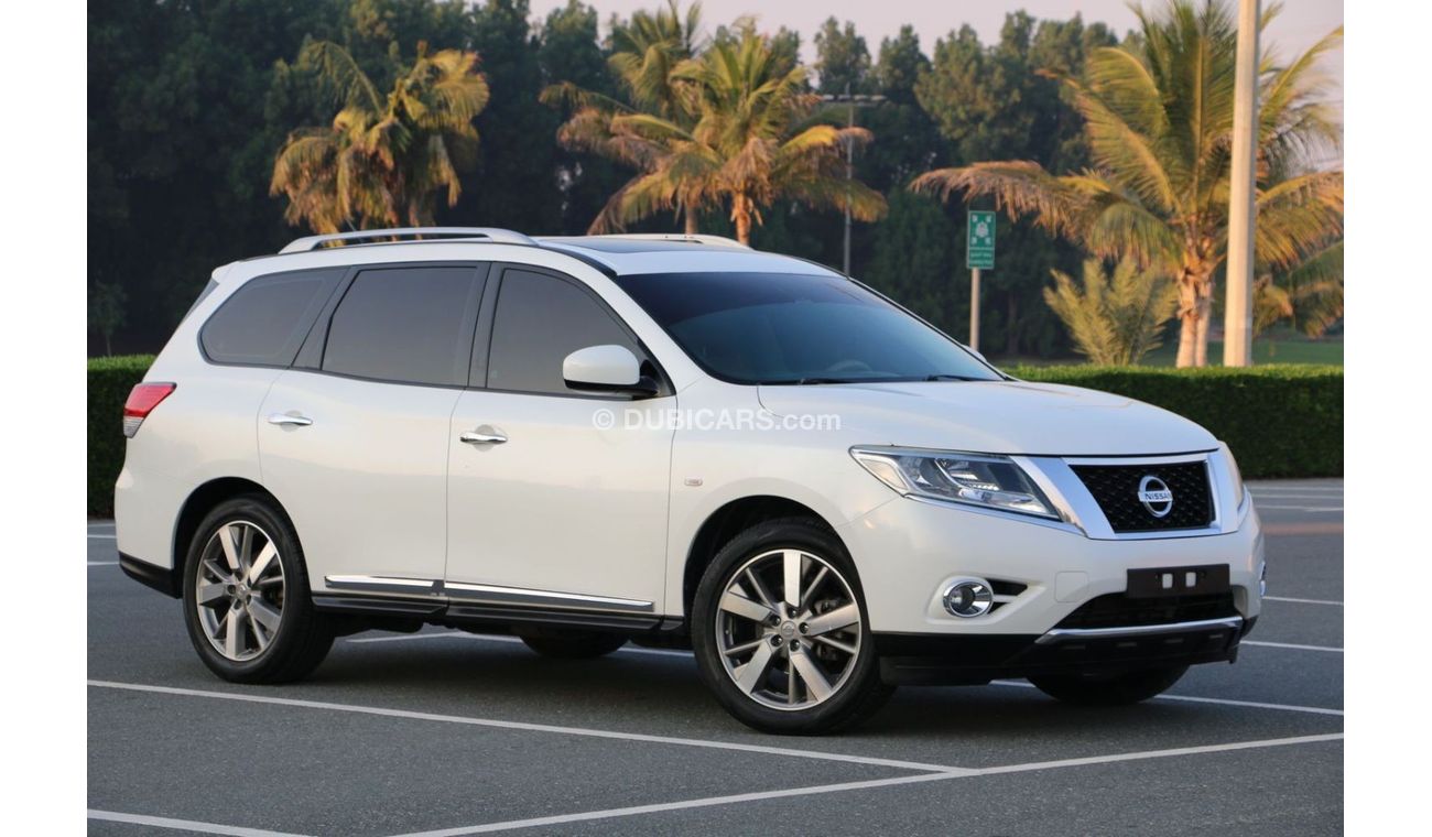 Nissan Pathfinder SV