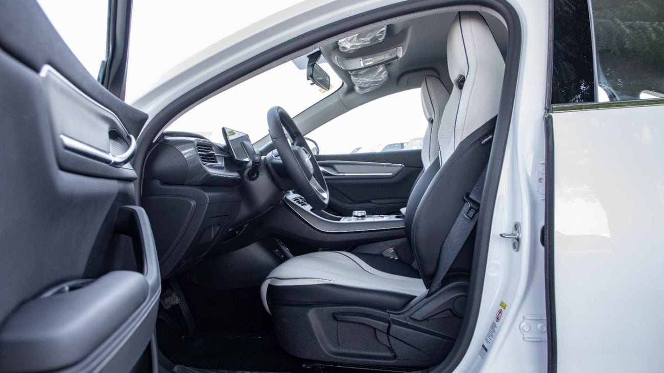 بي واي دي ديسترويار 05 STD (NON GCC) DM-i 55KM Comfort Edition | For Local Price +10%