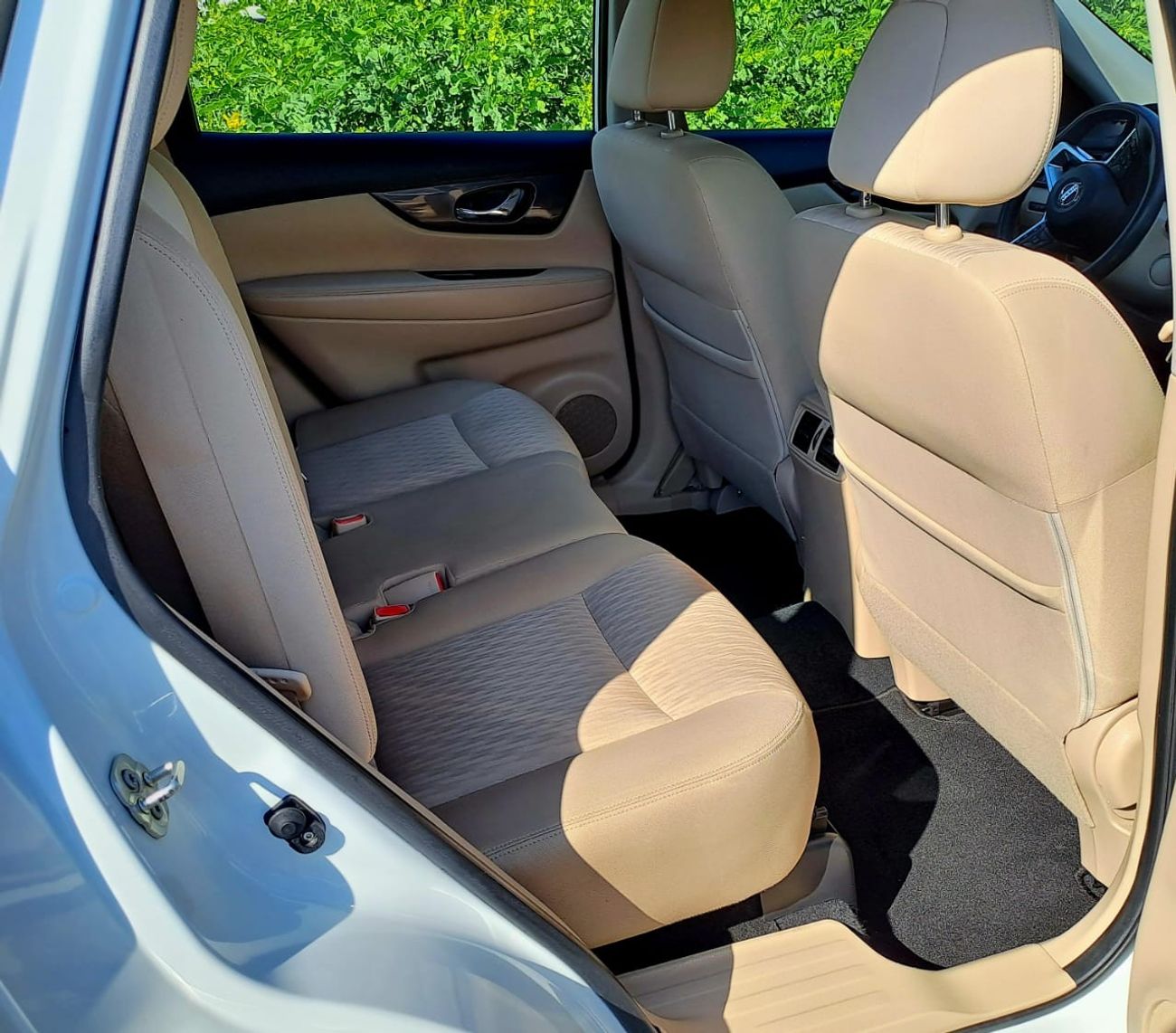 Nissan XTrail SV 2020 2.5l 4x4 GCC (1020/-Monthly)