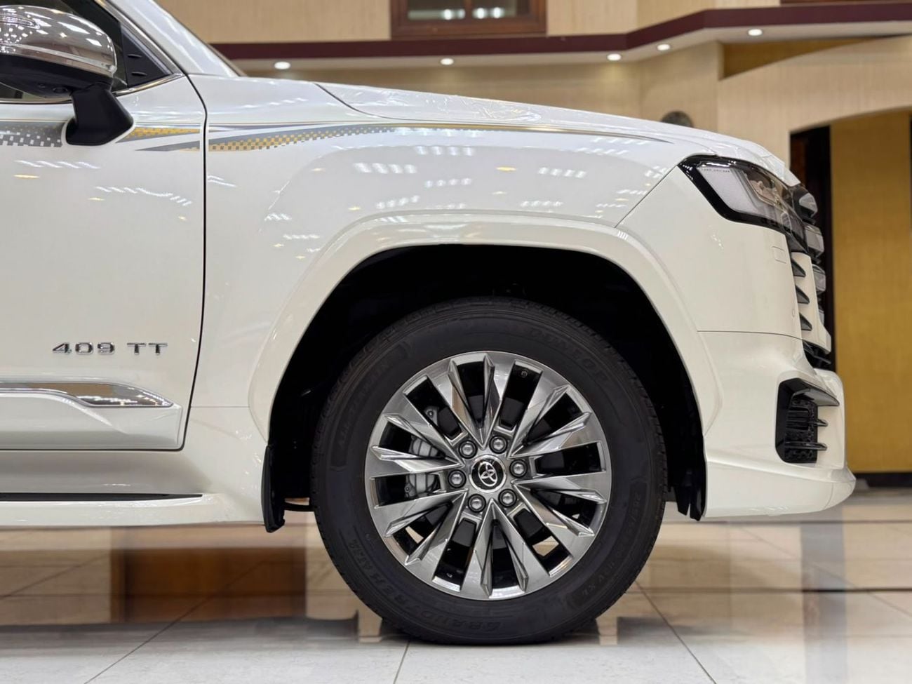 Toyota Land Cruiser VXR