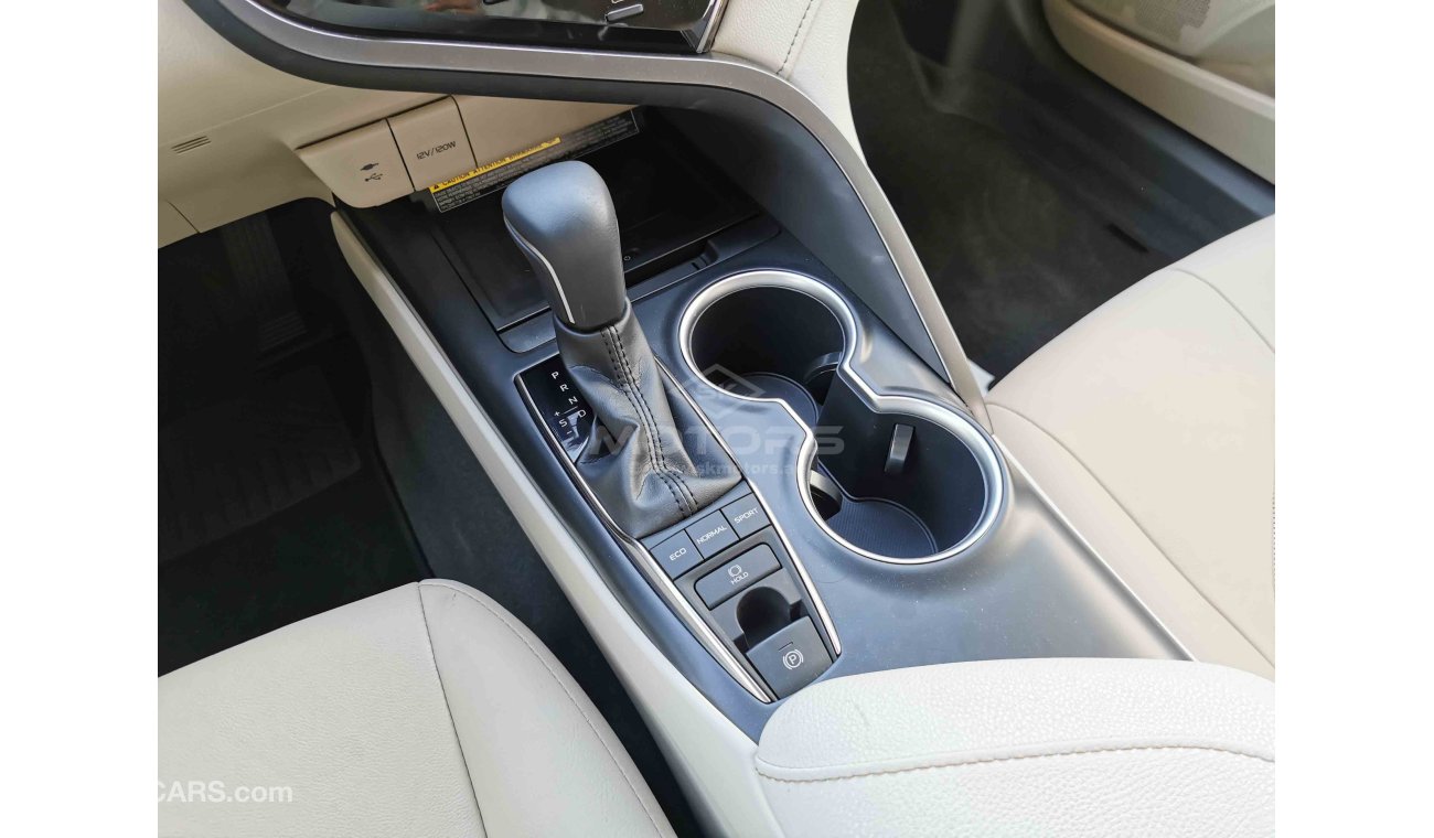 تويوتا كامري 3.5L V6, Sunroof, Leather+2 Power Seats, DVD+Rear Camera, Alloy Rims 18''  (CODE # TCAM01)