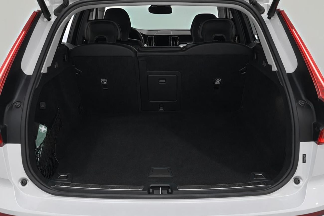 Volvo XC60 CORE 2023 | AED 1383/Month | 0 DP | 30 Day Return | Warranty | Service History