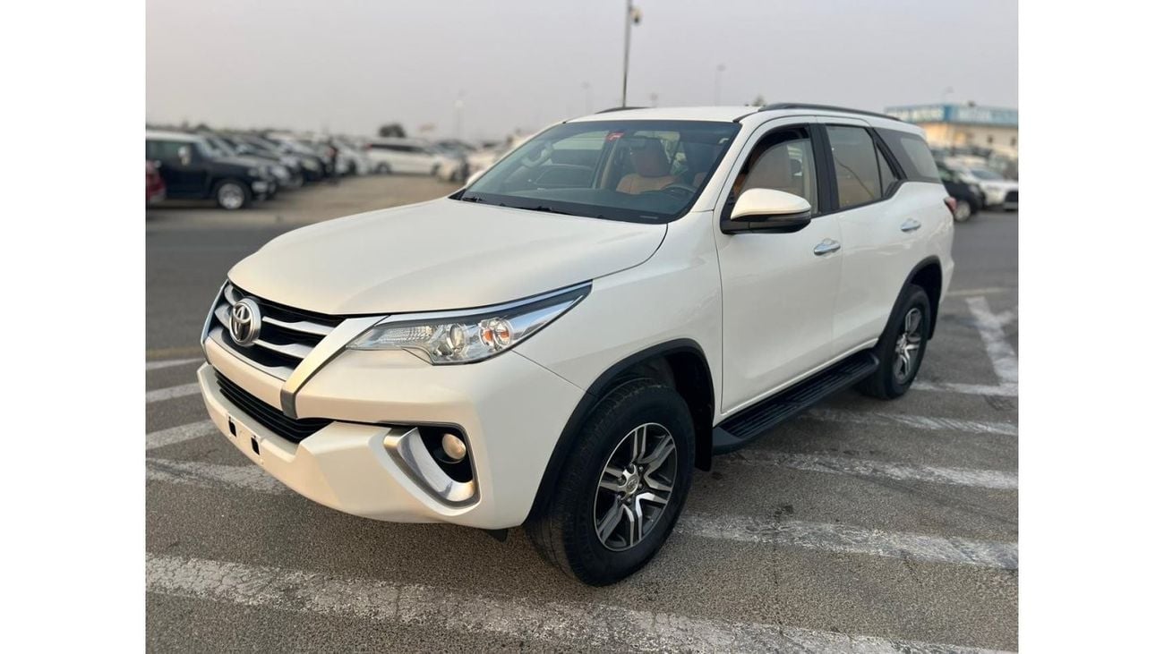 تويوتا فورتونر 2020 TOYOTA FORTUNER 2.7L  // V4 // 4X4 // GCC // CLEAN TITLE // WITH EXCELLENT CONDITION
