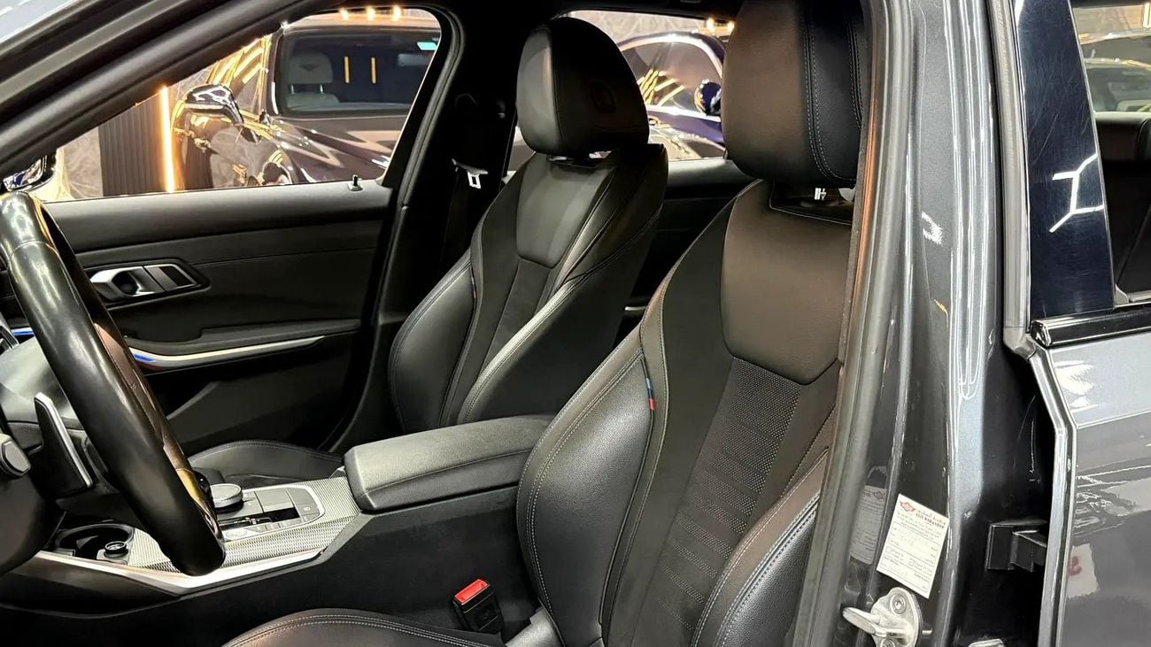 BMW 330i Exclusive 2.0L (255 HP)