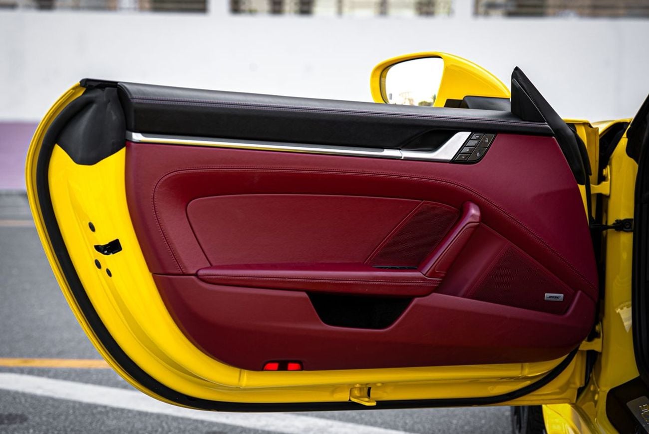 بورش 911 Carrera 4S 3.0L (380 HP) Convertible