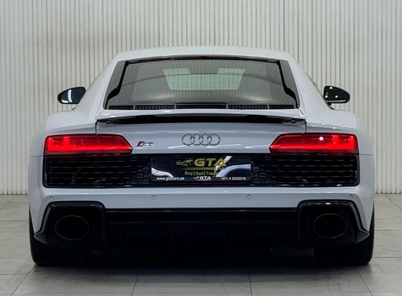 أودي R8 Std 5.2L (533 HP) 2021 Audi R8 V10, 2026 Audi Warranty, Audi Service Pack, Very Low Kms, GCC