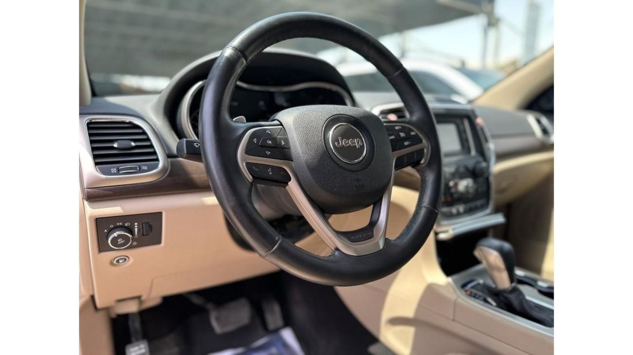 جيب جراند شيروكي لاريدو