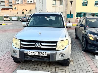 ميتسوبيشي باجيرو GLS Mid 3.0L (177 HP)