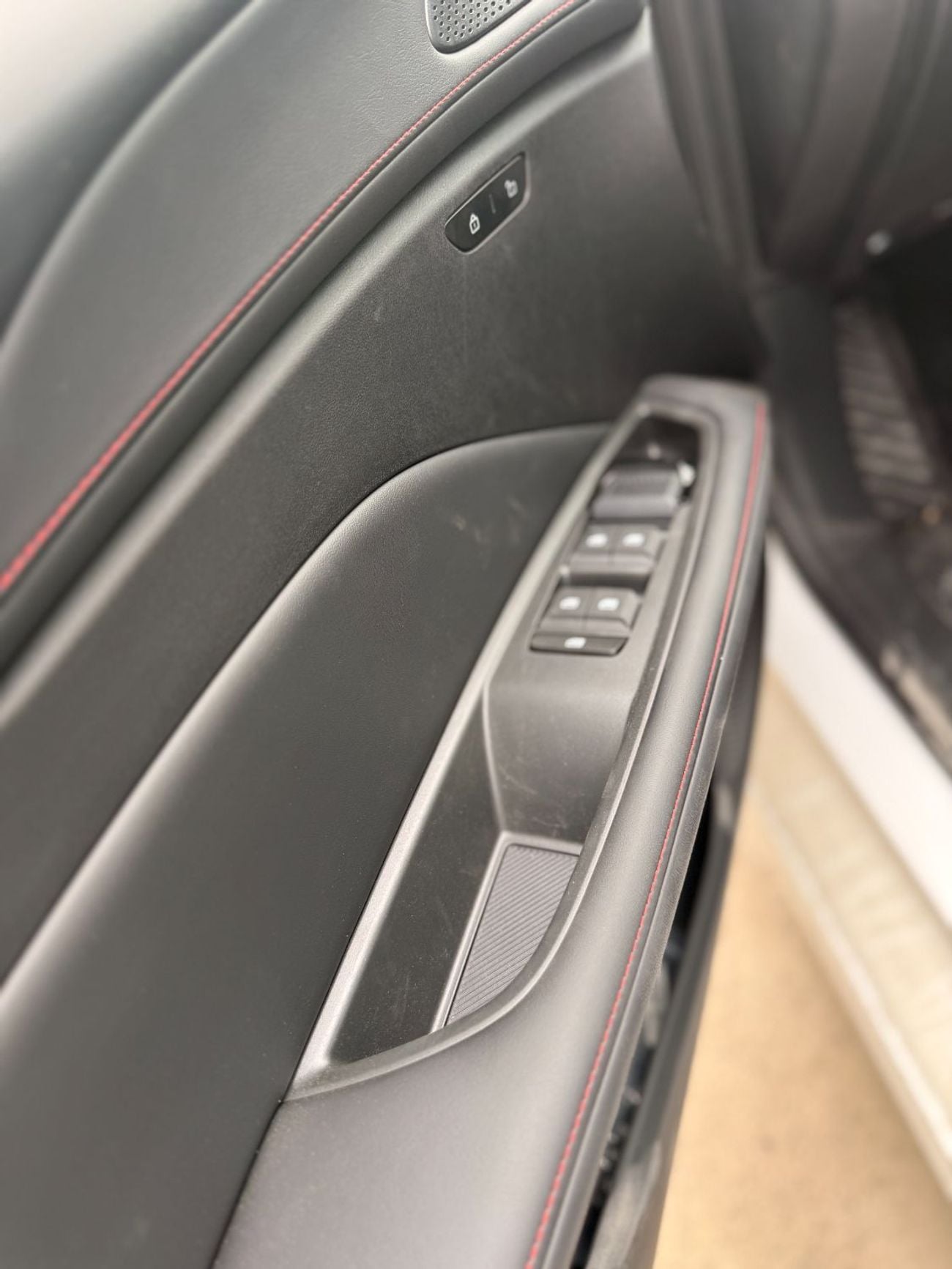 أم جي 5 MG5 1.5L Luxury Edition