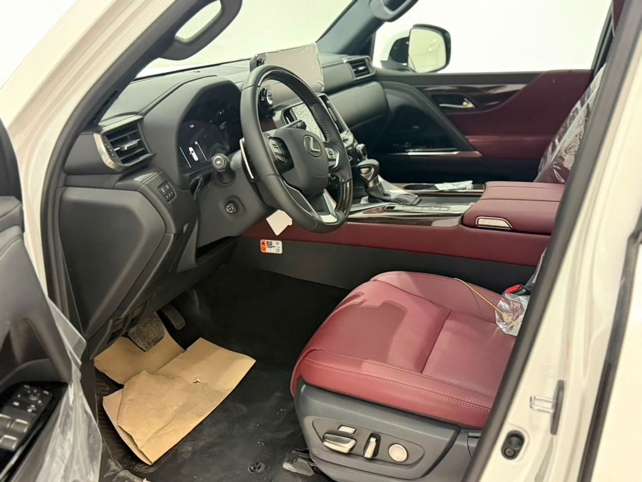 لكزس LX 600 SIGNATURE Lexus LX600 3.5L 2026 Turbo Sport Full option