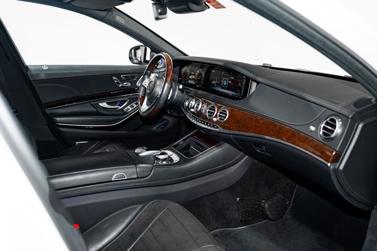 Mercedes Maybach S560 Maybach 2019 S560 MAYBACH | EXTENDED WHEELBASE | FULL OPTIONS | EXCELLENT CONDITION |