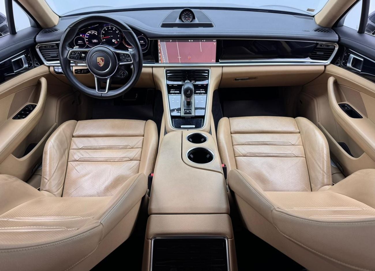 Porsche Panamera 2017 Porsche Panamera 4S, Full Service History, Sport Chrono Package, Excellent Condition, GCC