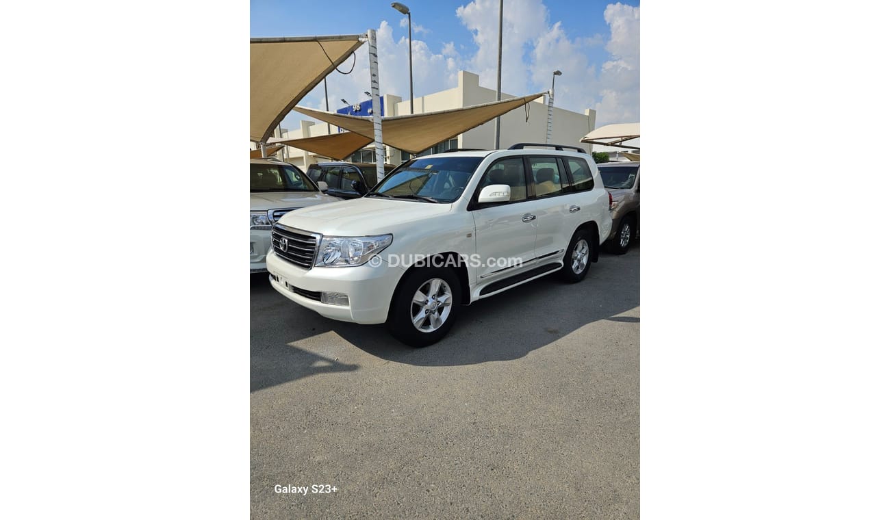 Toyota Land Cruiser 2010 vxr v8
