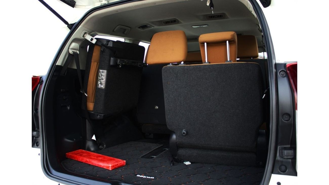 تويوتا إينوفا تويوتا إنوفا SE (AN140)، 2020، 5 د آر إم بي في، 2.7 لتر 4 سلندر بنزين، أوتوماتيك، دفع خلفي