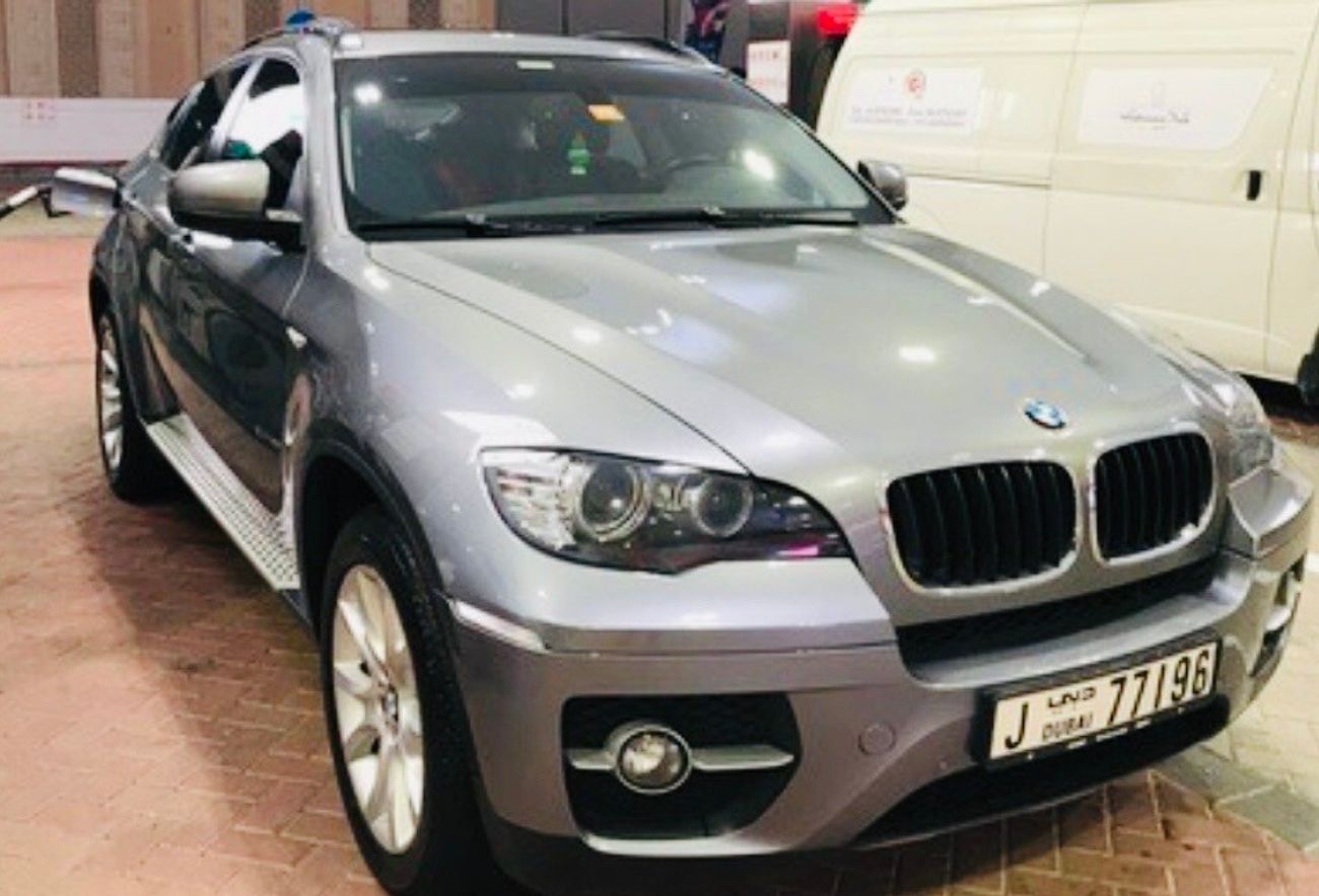 بي أم دبليو X6