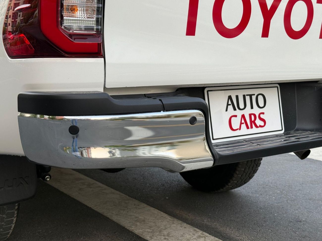 Toyota Hilux Toyota Hilux 4x4 2.4L full Option automatic gearbox