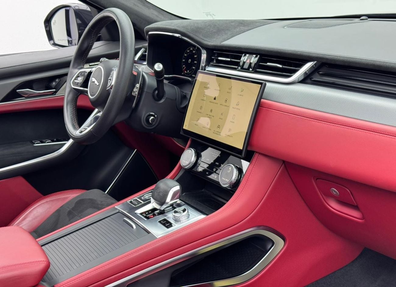 Jaguar F Pace SVR 5.0L 2023 Jaguar F-Pace SVR, Jaguar Warranty+Service Contract+Full Service History, GCC