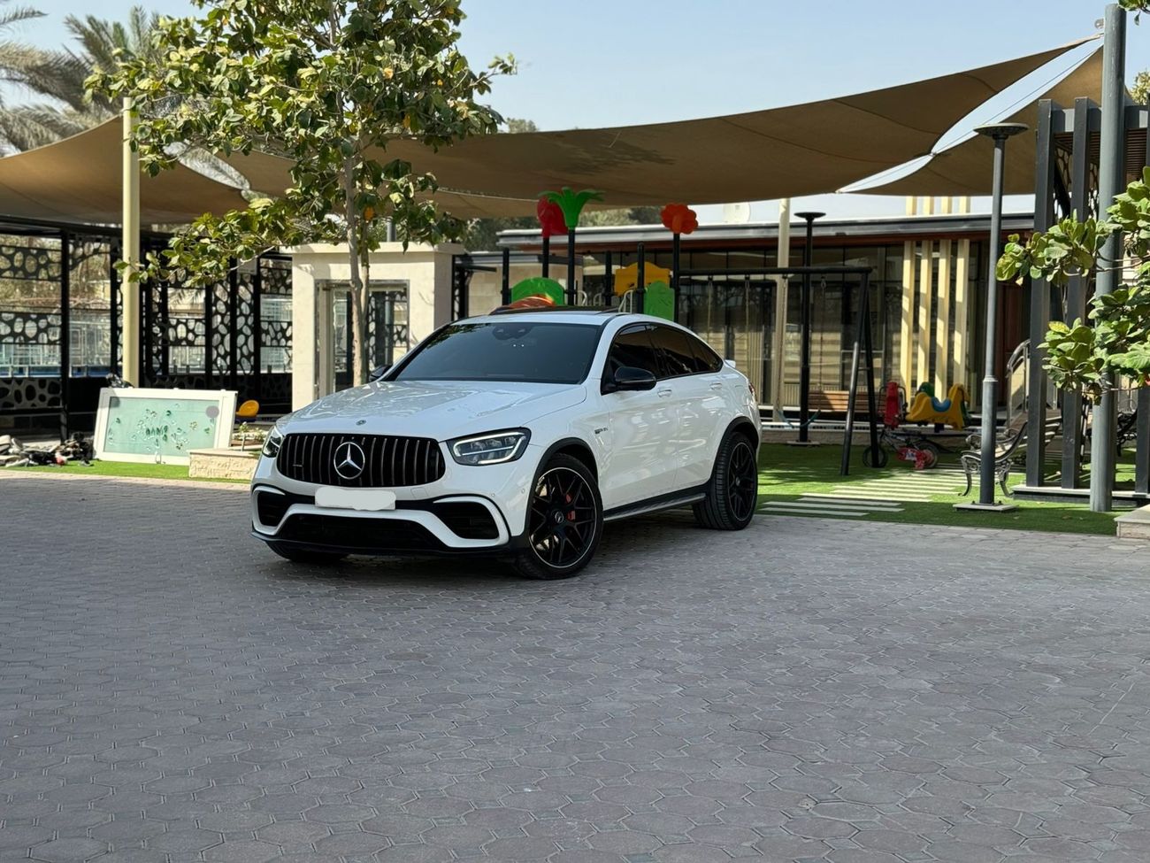 مرسيدس بنز GLC كوبيه 63 AMG جي إل سي 63 كوبيه