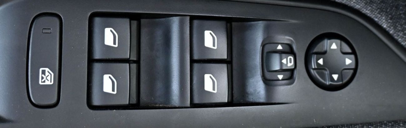 Peugeot 3008 Peugeot 3008 1.6 L 2023 GCC & accident-free Excellent Condition 750 AED Monthly