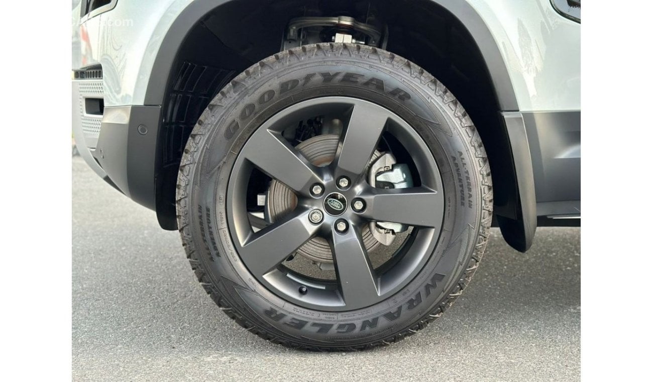Land Rover Defender 90 SE P300 / GCC Spec / With Warranty & Service