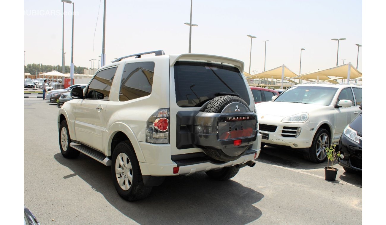 Mitsubishi Pajero GCC - ACCIDENTS FREE - ORIGINAL PAINT - CAR IS IN PERFECT CONDITION INSIDE OUT