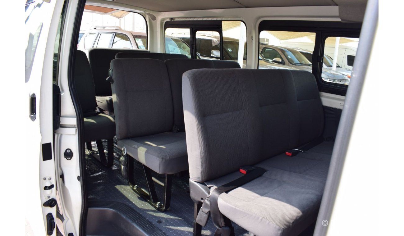 Toyota Hiace GL - Standard Roof Toyota Hiace std roof GL 13 seater, model:2016. Excellent condition