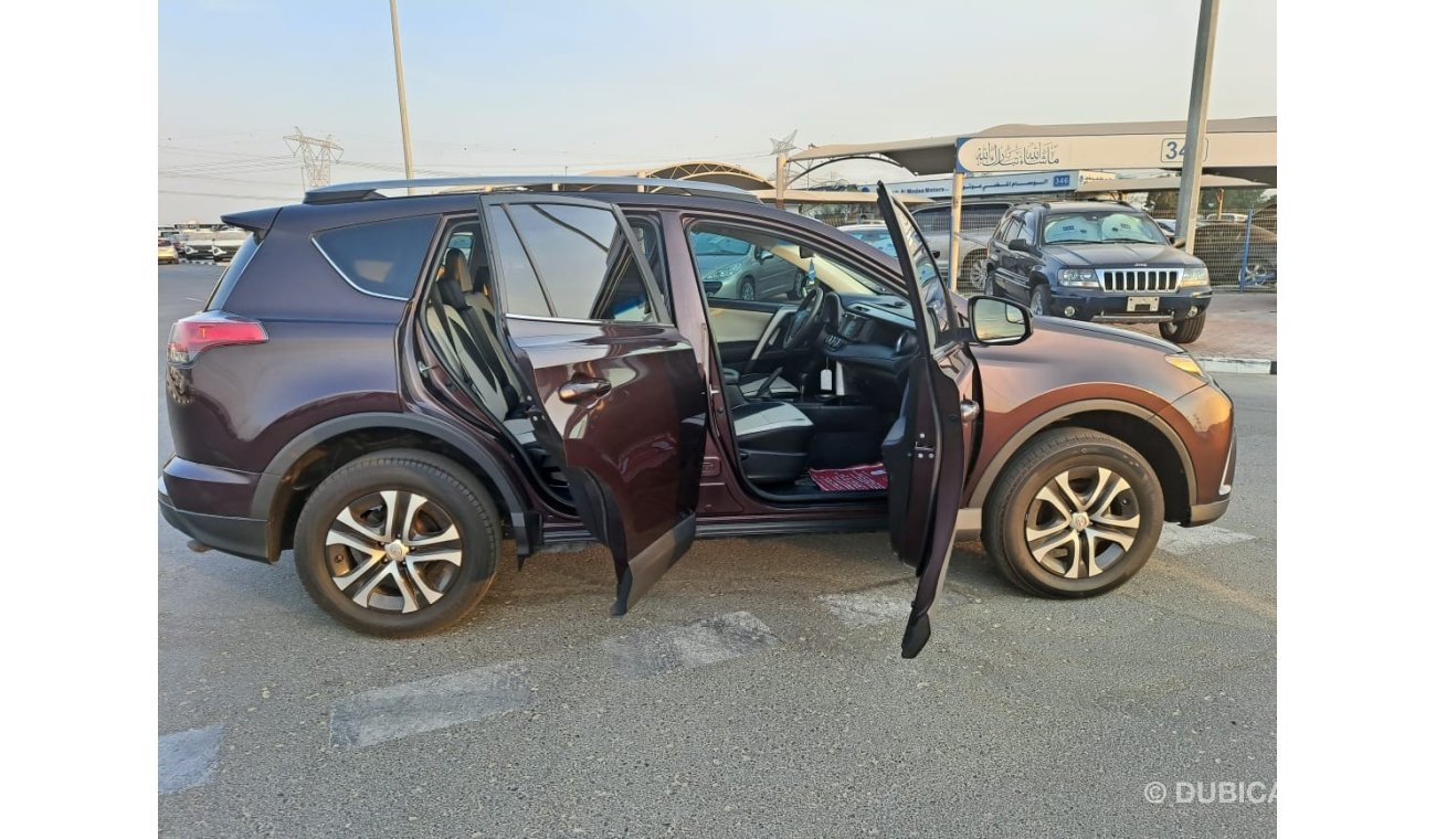 تويوتا راف ٤ TOYOTA RAV4 LE