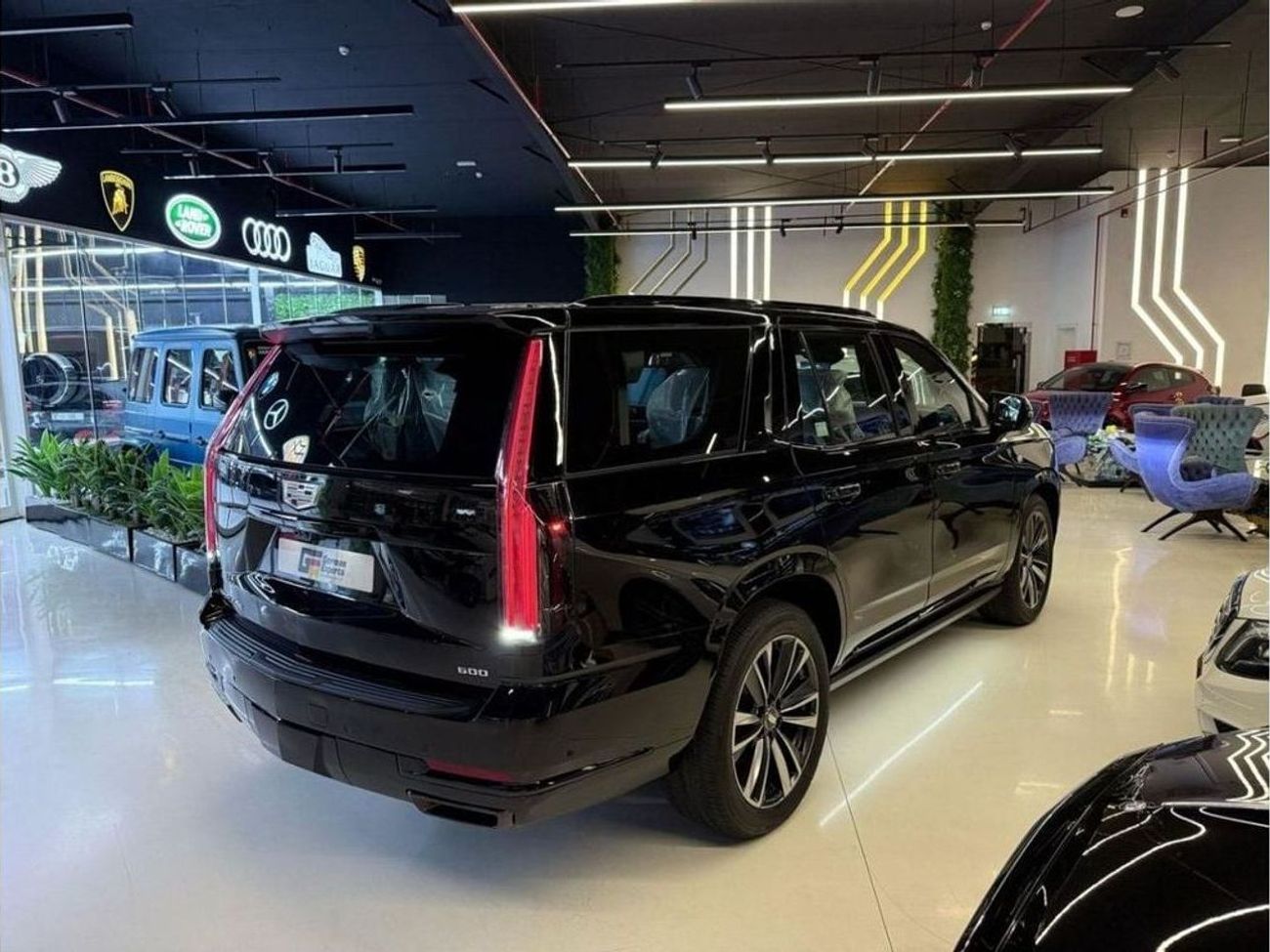 Cadillac Escalade Sport 6.2L AWD 2025 CADILLAC ESCALADE GCC - SPORT - 5 YEARS DEALER WARRANTY + SERVICE CONTRACT