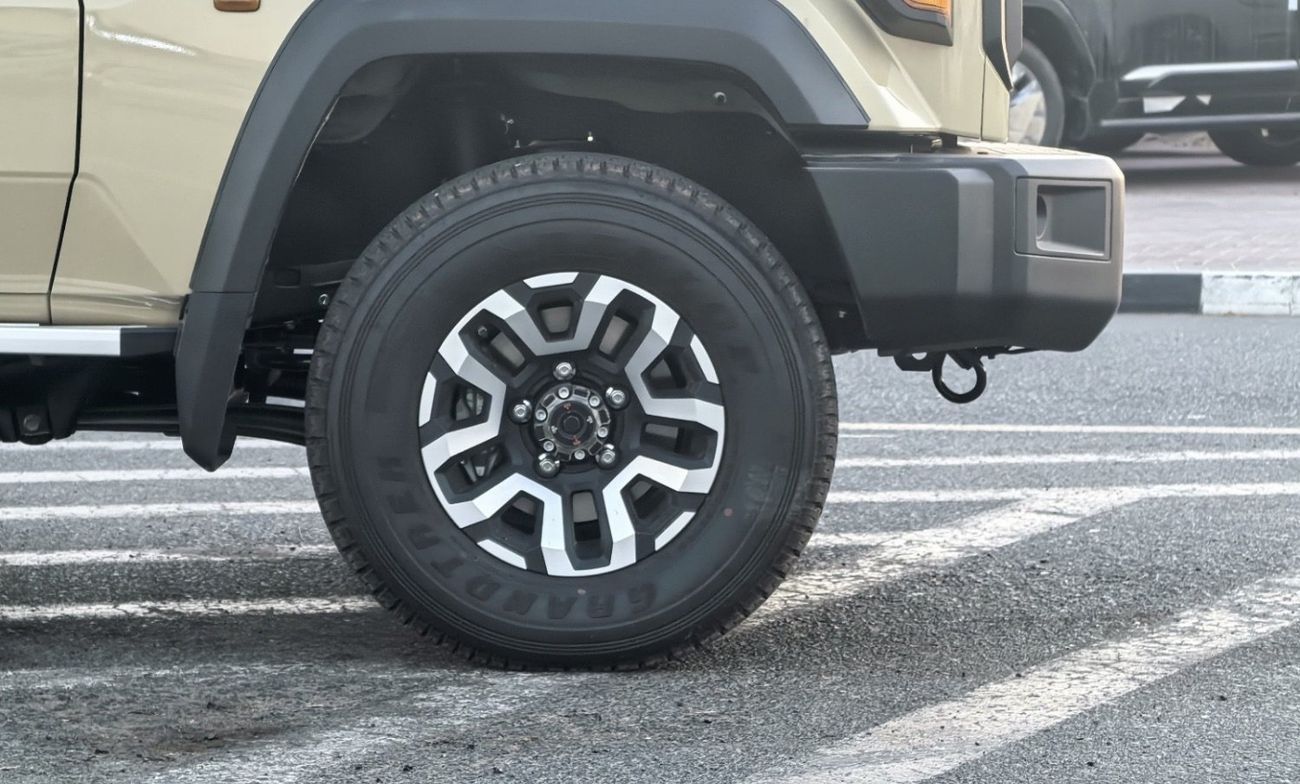 تويوتا لاند كروزر 70 LX 2025 TOYOTA LAND CRUISER 76 2.8L DIESEL 5 DOOR FULL OPTION