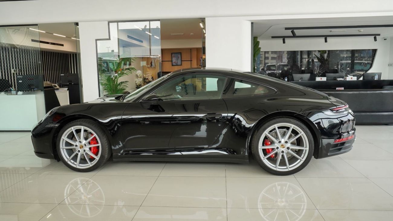 Porsche 911 Carrera S 3.0L (445 HP) Coupe Porsche Carrera 911s - 2024 - Perfect Condition