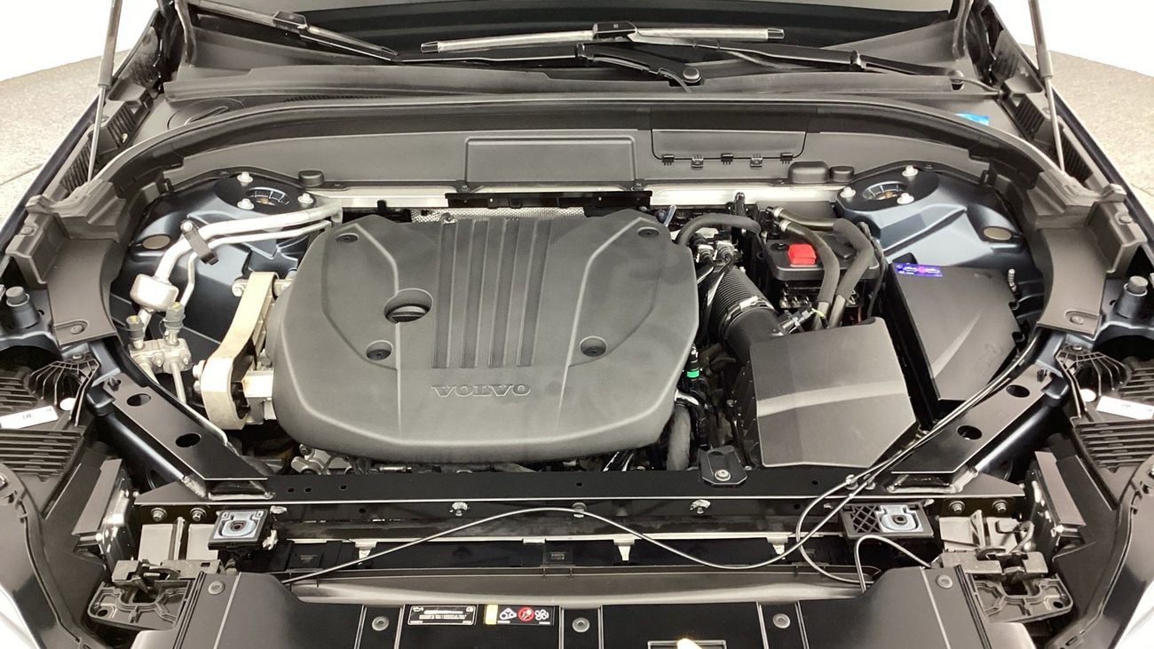 فولفو XC 60 B5 Core | شامل الضمان | 0 ﺪﻔﻋﺓ ﺃﻮﻟﻯ