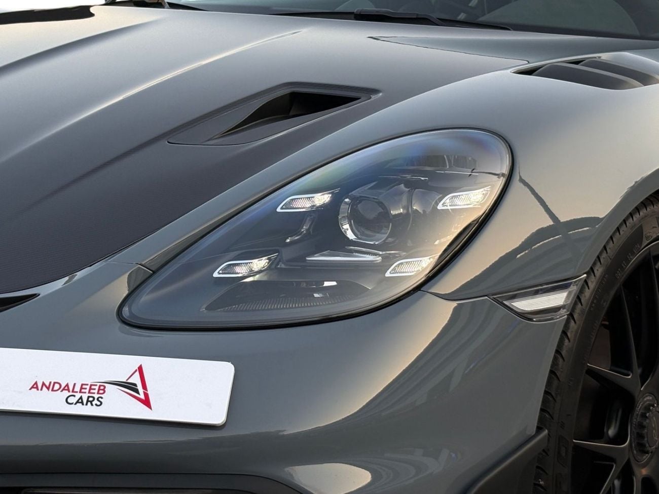 بورش كايمان 718 GT4 RS FULL AGENCY SERVICE & WARRANTY | WEISSACH | 0% DOWN | AED 10,400 P.M
