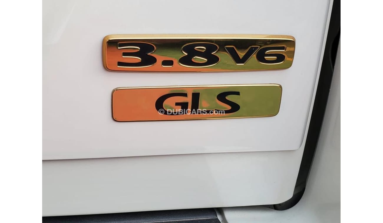 Mitsubishi Pajero GLS 4x4 Automatic 3.8L petrol V6 Gasoline with Leather Seats