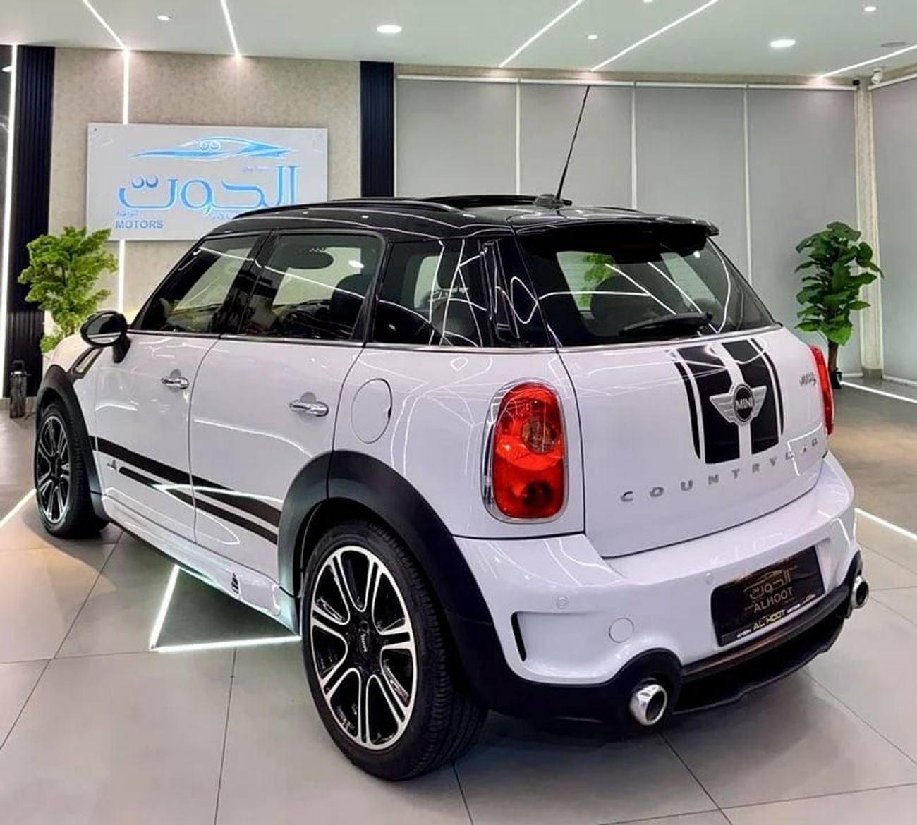 Mini Countryman UNIQUE JOINS COOPER WORKS || ACCIDENT FREE || GCC || PANORAMIC ROOF