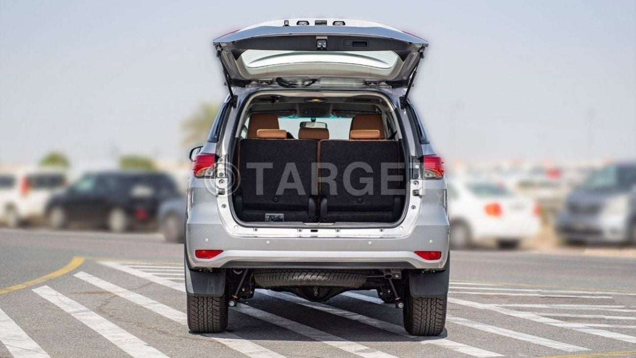 تويوتا فورتونر FORTUNER 2.7L 4WD