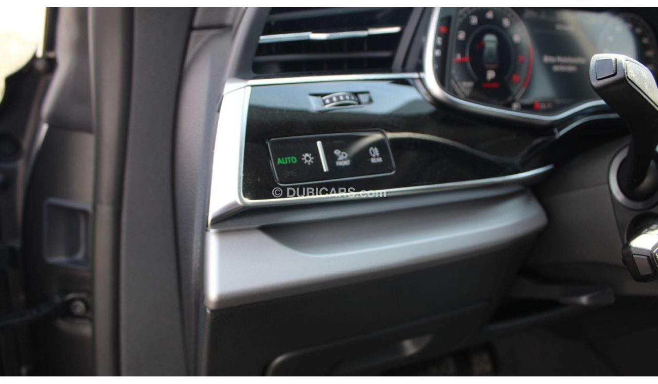 أودي Q8 AUDI Q8 4.0L 55 TFSI QUATTRO