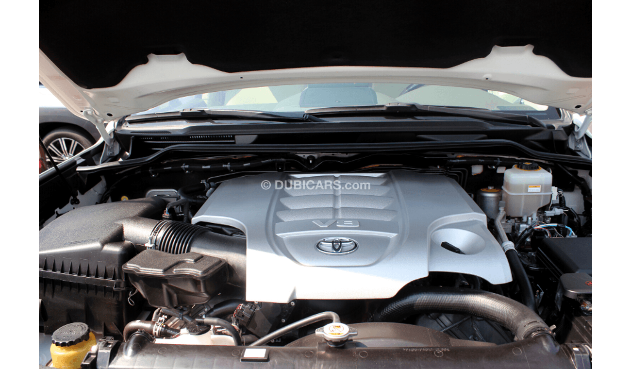 تويوتا لاند كروزر (2018) VXR V8 5.7 GCC