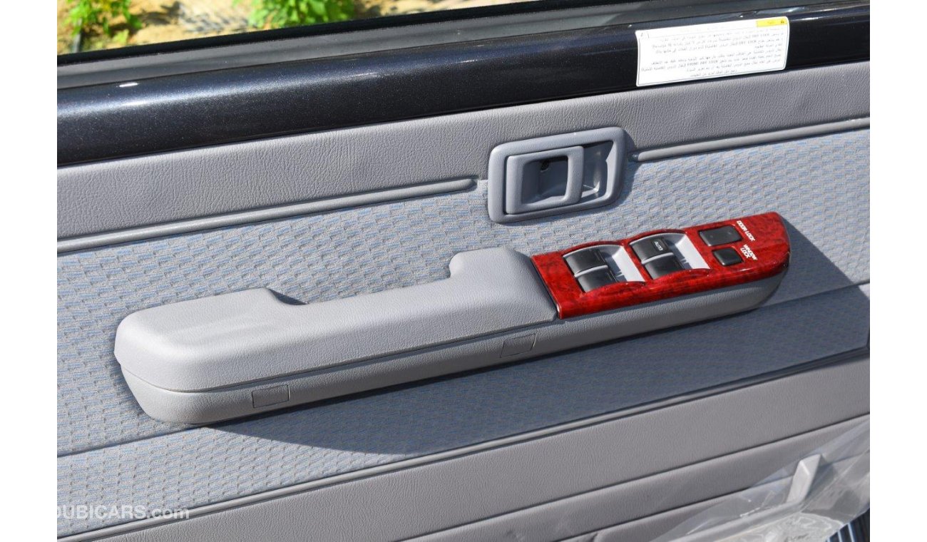 تويوتا لاند كروزر 70 76 V8 4.5L Diesel MT- Full option (Export only)