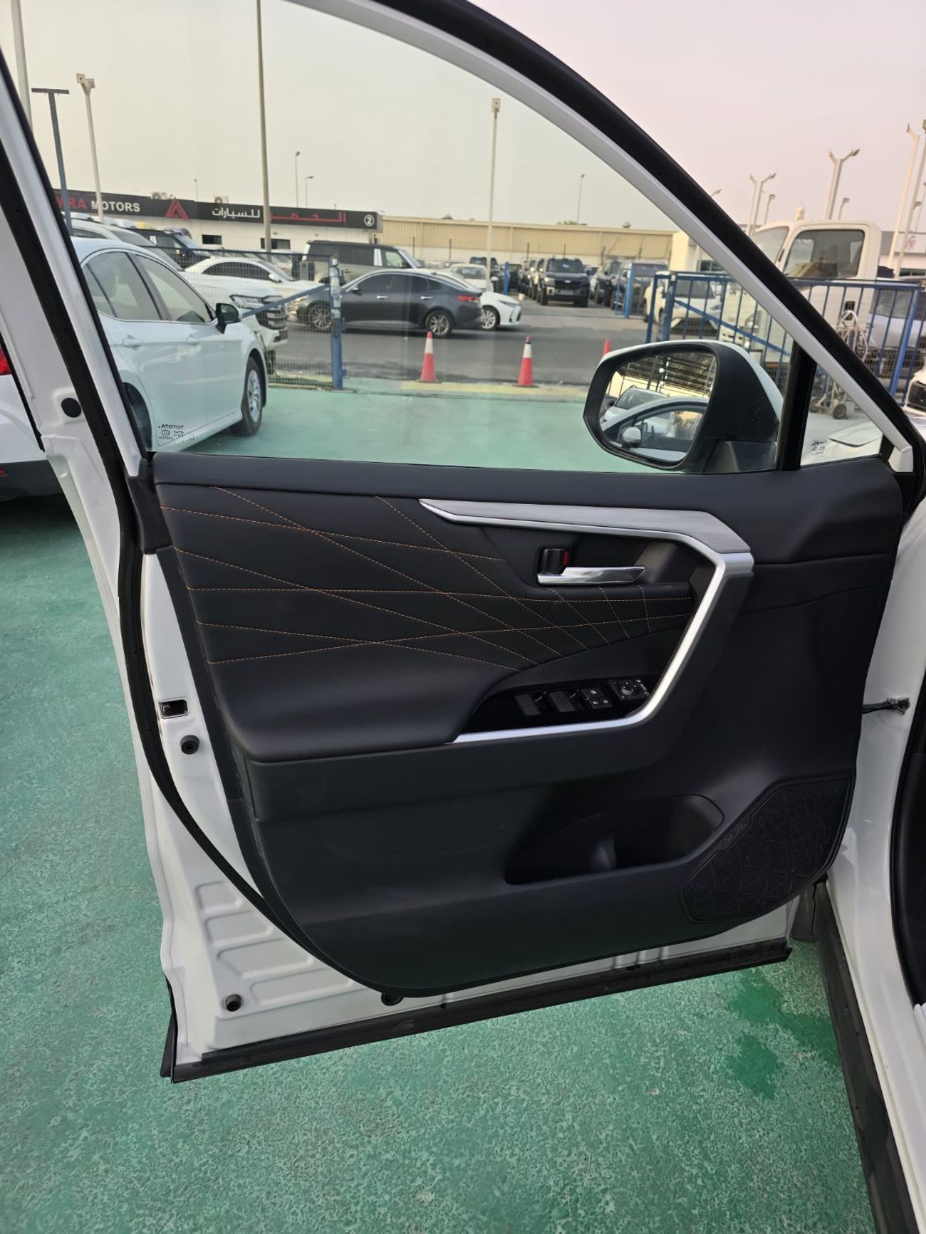 Toyota RAV4 2.5L VXR Hybrid